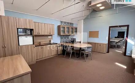 Pronájem kanceláře 81 m², Chebská, Karlovy Vary - Dvory