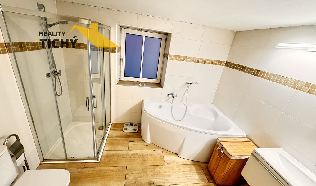 Prodej domu 123 m² s pozemkem 438 m², Hronov – náhled fotky 16