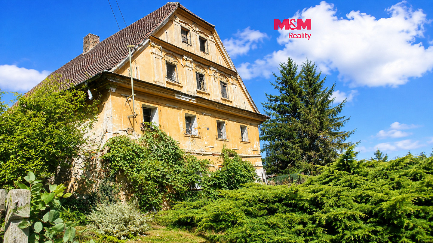 Prodej domu 1 230 m² s pozemkem 4 179 m²