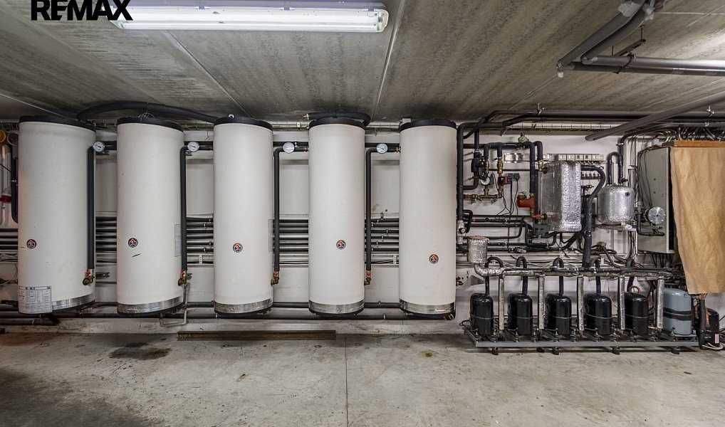 Prodej domu 1 263 m² s pozemkem 678 m², Brno – náhled fotky 32