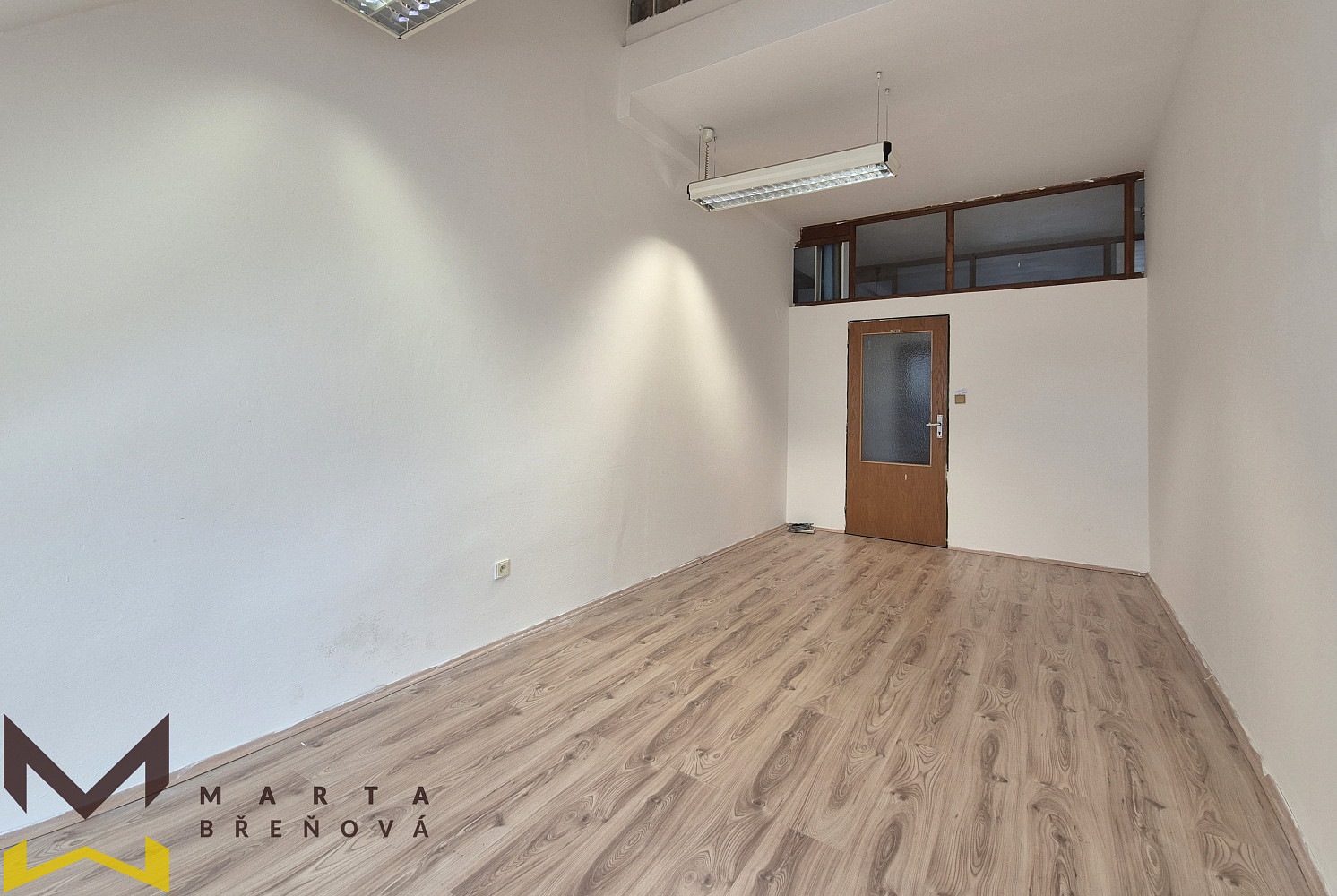 Pronájem kanceláře 18 m² – fotografie 2