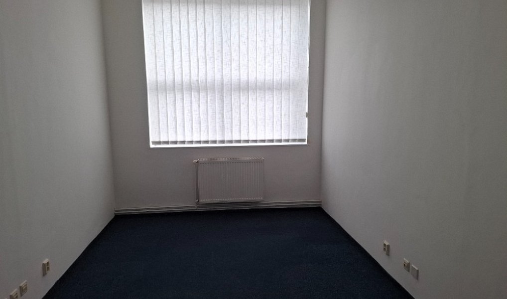 Pronájem kanceláře 18 m², Praha – náhled fotky 2