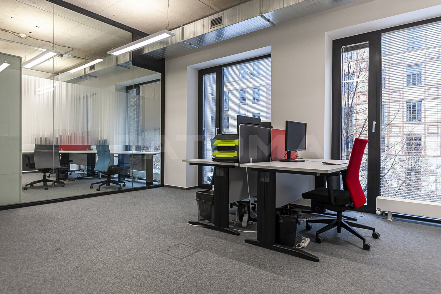 Pronájem kanceláře 180 m² – fotografie 5