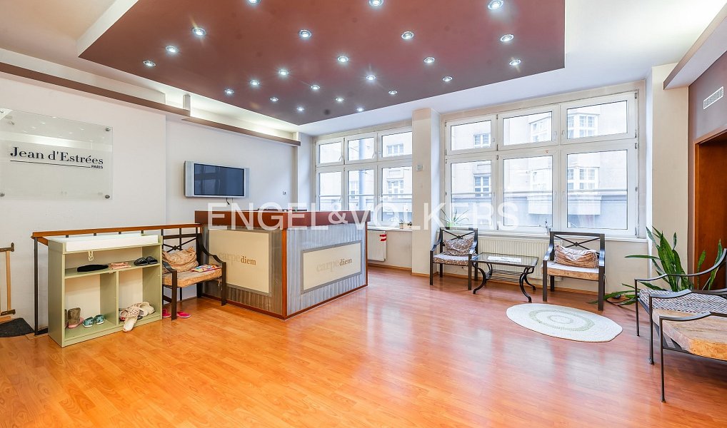 Pronájem obchodních prostor 130 m², Praha – náhled fotky 2