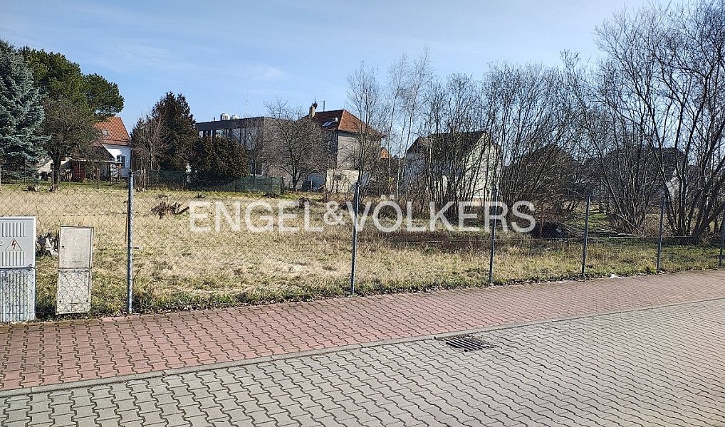 Prodej stavebního pozemku 727 m², Praha – náhled fotky 6