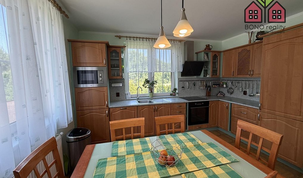 Prodej domu 230 m² s pozemkem 939 m², Záluží – náhled fotky 21