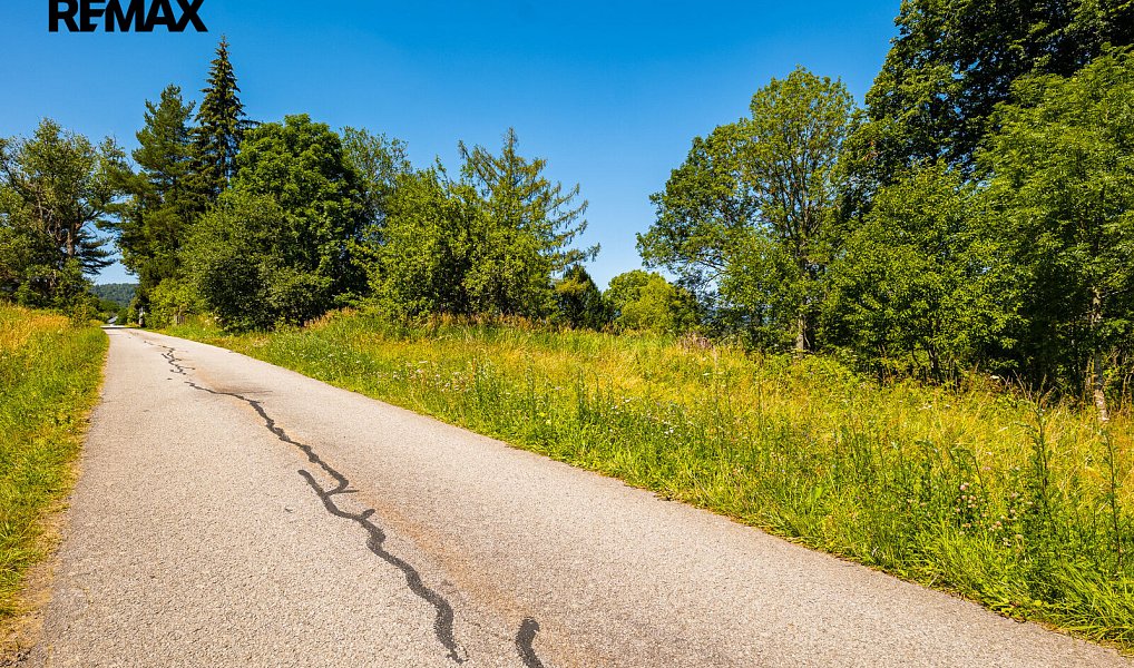 Prodej stavebního pozemku 1 870 m², Stožec – náhled fotky 5