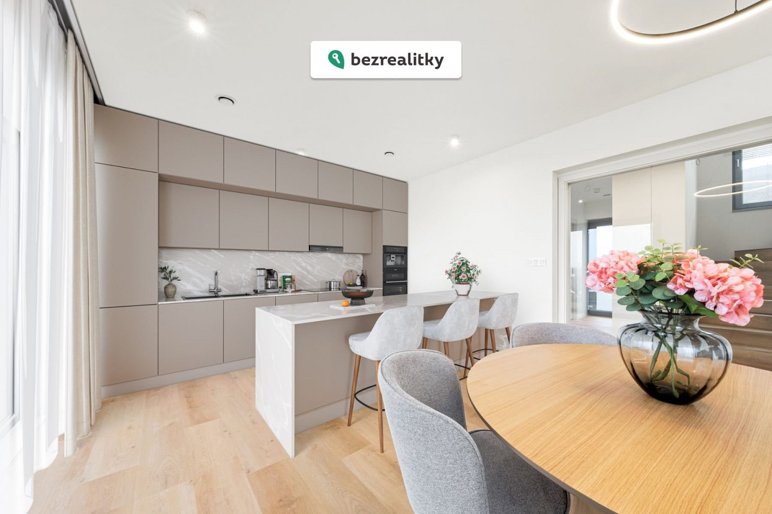 Prodej domu 170 m² s pozemkem 500 m² – fotografie 2