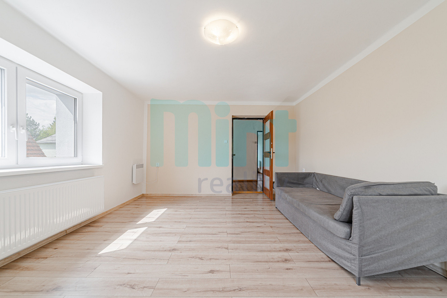 Prodej domu 250 m² s pozemkem 661 m² – pohled 5