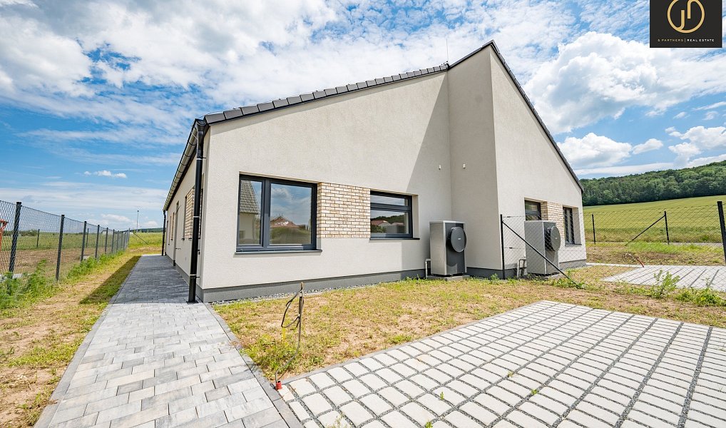 Prodej domu 95 m² s pozemkem 340 m², Slavětín – náhled fotky 2