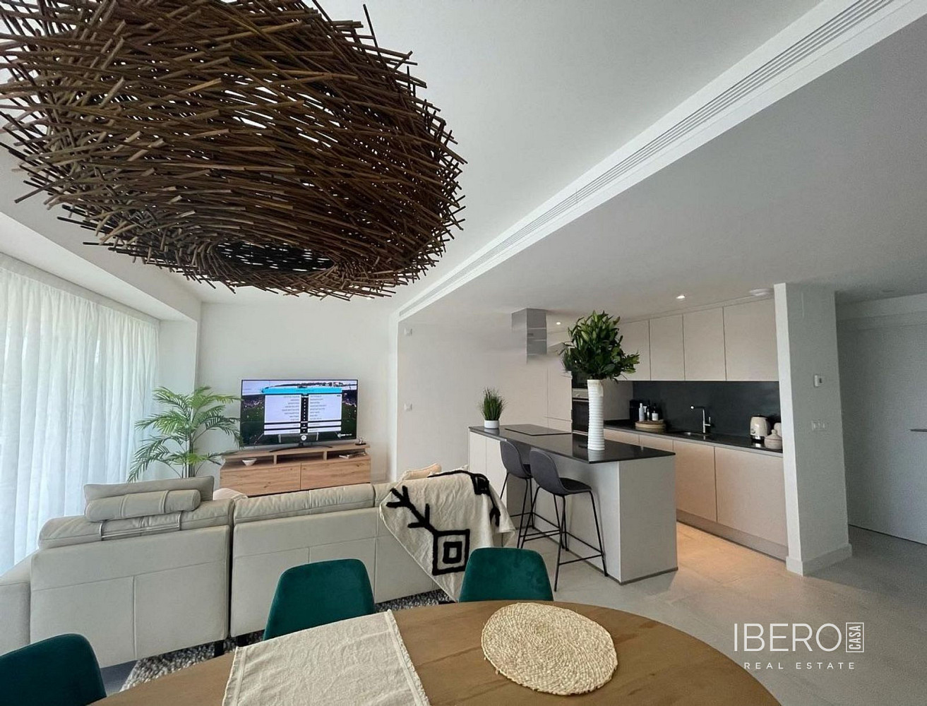 Prodej bytu 4+kk 150 m² – pohled 2