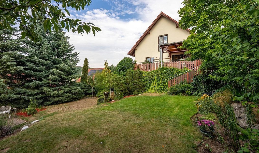 Prodej domu 169 m² s pozemkem 711 m², Kanice – náhled fotky 24