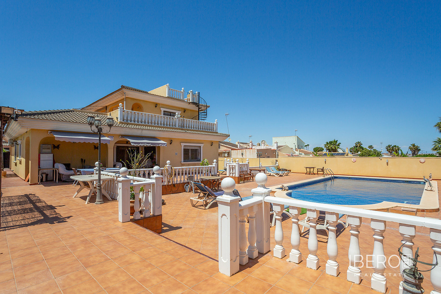 Casa 5+kk – Torrevieja, Urbanización Los Balcones - Vista 4