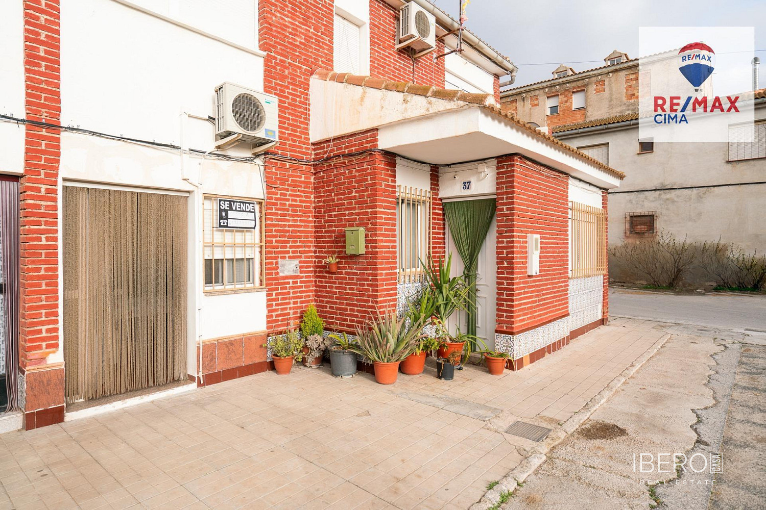 Prodej domu 220 m² s pozemkem 121 m²