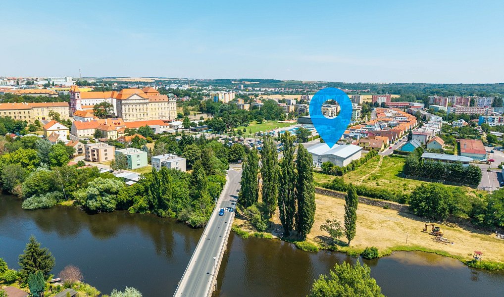 Prodej skladovacích prostor 3 833 m², Znojmo – náhled fotky 2