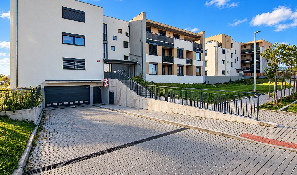 Pronájem bytu 2+kk 61 m², Praha – náhled fotky 2