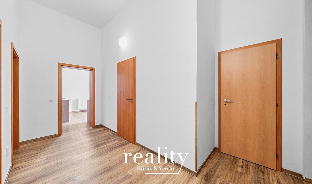 Pronájem bytu 2+1 76 m², Jihlava – náhled fotky 7