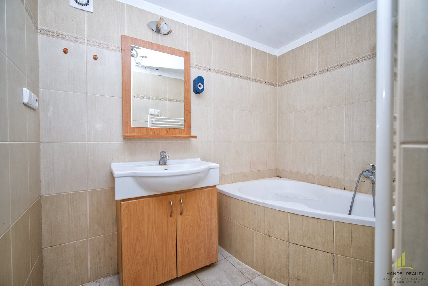 Prodej domu 189 m² s pozemkem 274 m² — photo 3