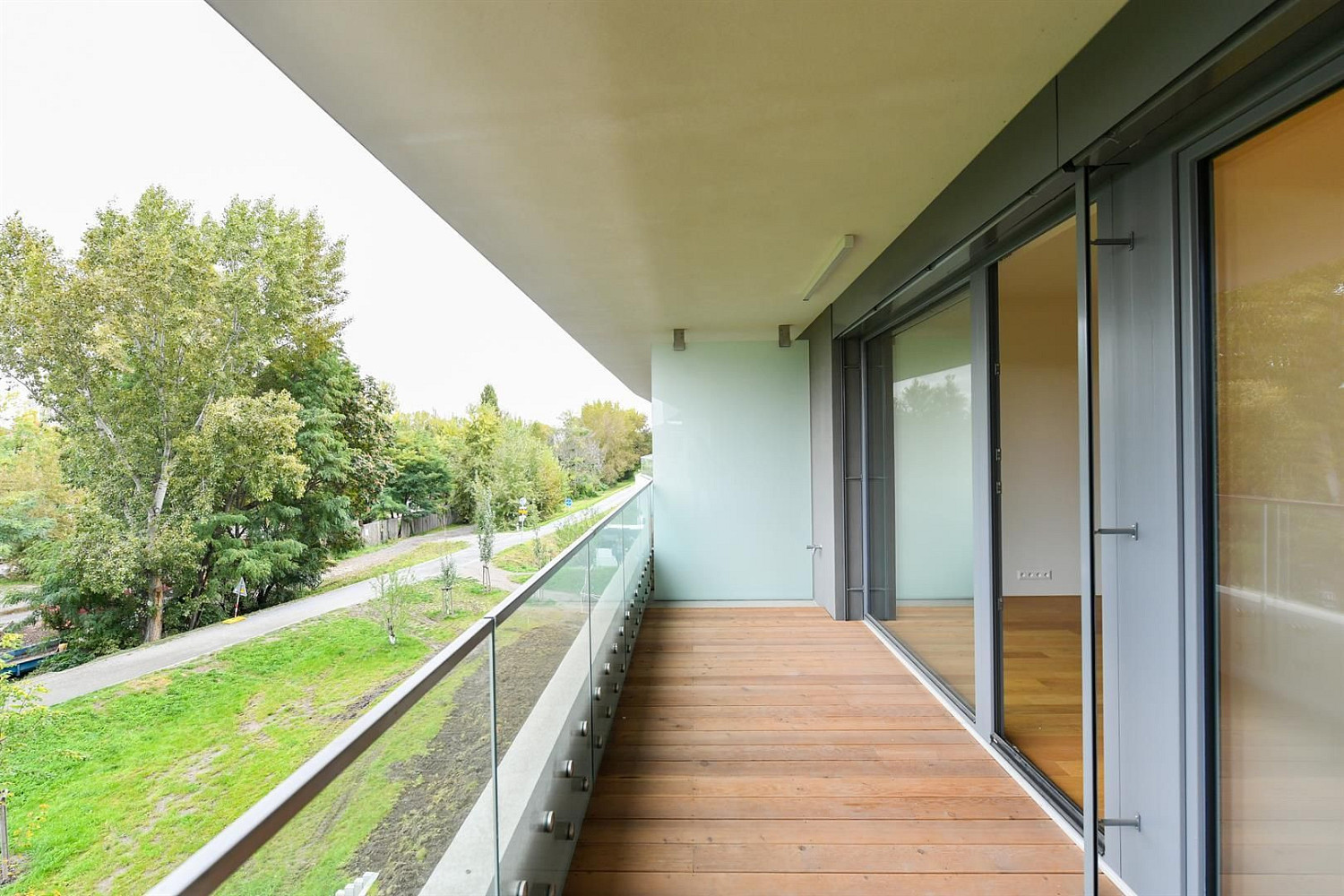 Pronájem bytu 2+kk 70 m² – fotografie 2
