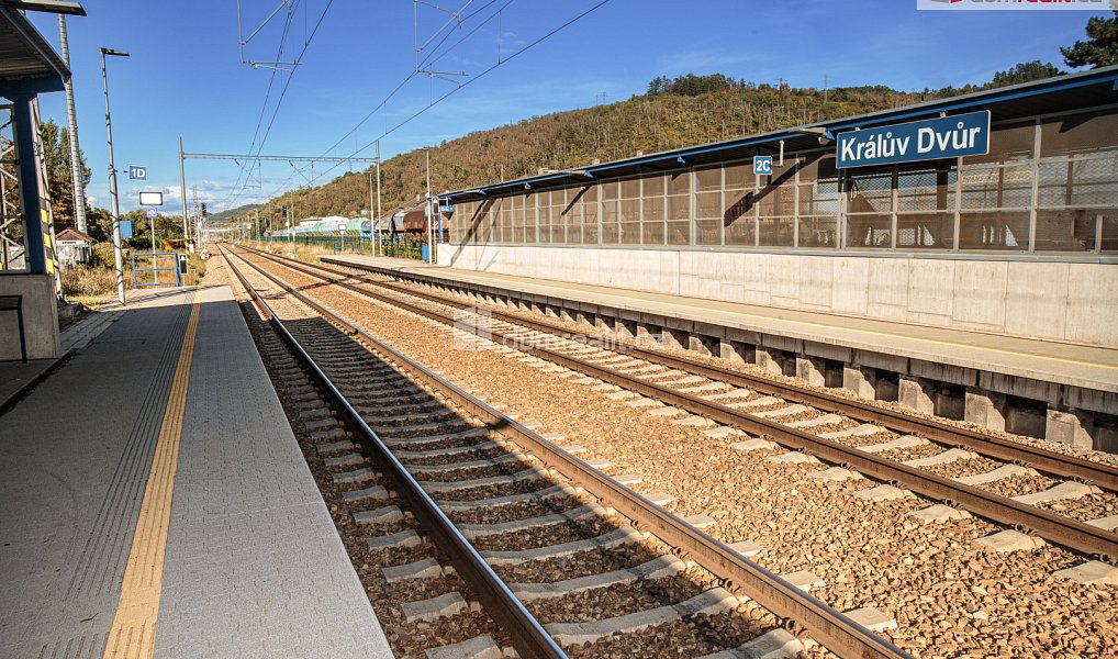 Prodej domu 360 m² s pozemkem 657 m², Králův Dvůr – náhled fotky 29
