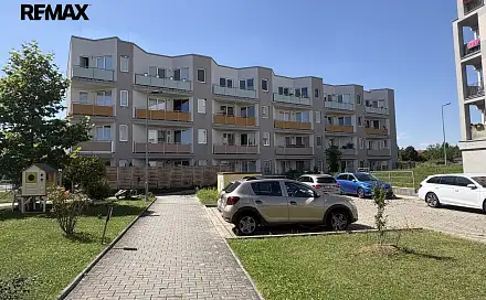 Pronájem bytu 3+kk 75 m², U hřiště, Velký Osek, okres Kolín
