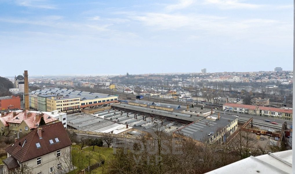 Pronájem domu 839 m² s pozemkem 1 056 m², Praha – náhled fotky 18