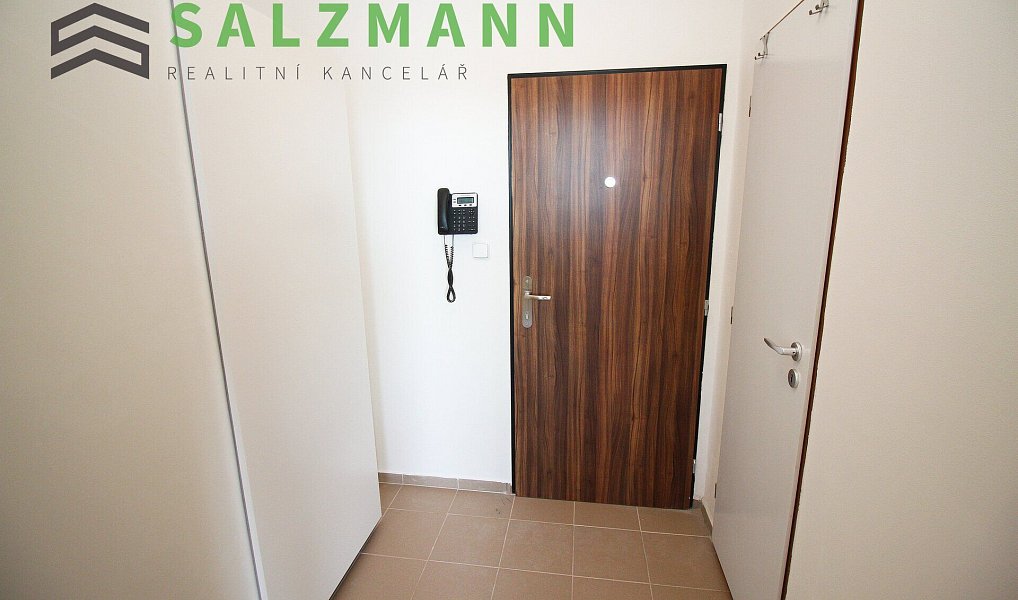 Prodej bytu 1+kk 35 m², Praha – náhled fotky 14