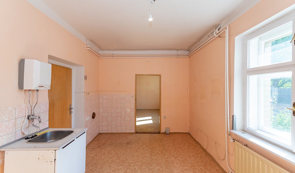 Prodej stavebního pozemku 573 m², Praha – náhled fotky 8