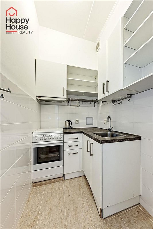 Pronájem kanceláře 65 m² — photo 3