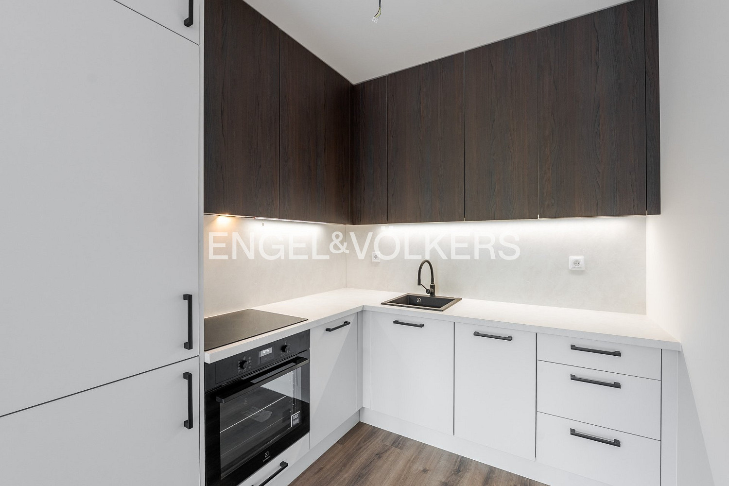 Pronájem bytu 2+kk 52 m² — photo 3