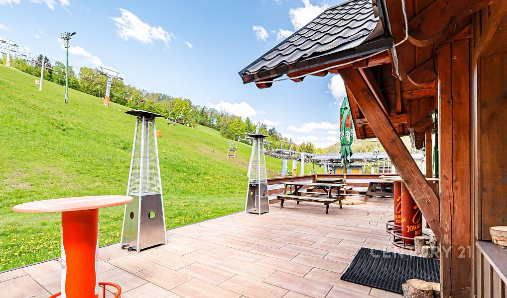 Prodej ubytovacího objektu 844 m², Vrchlabí – náhled fotky 7
