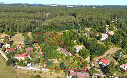 Prodej stavebního pozemku 4 460 m², Liběchov - Ješovice, okres Mělník