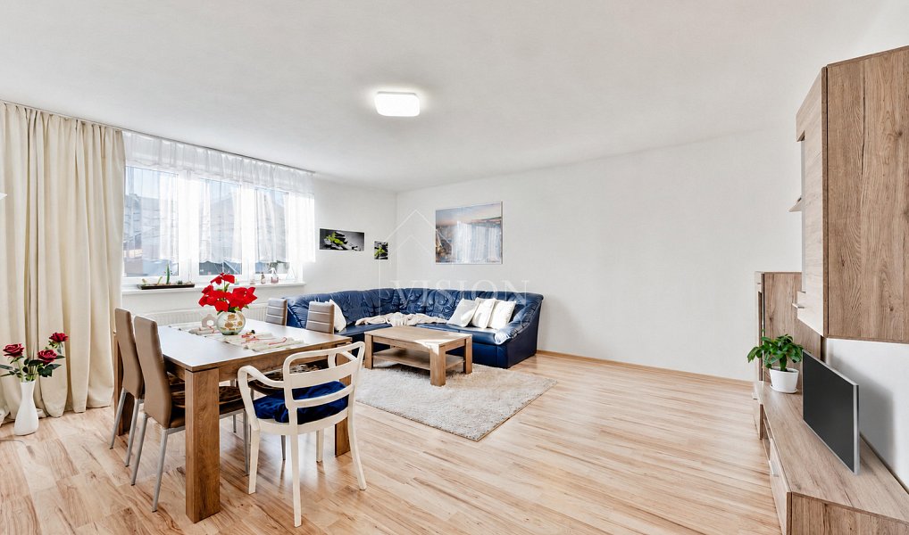 Prodej domu 310 m² s pozemkem 863 m², Chýnov – náhled fotky 2