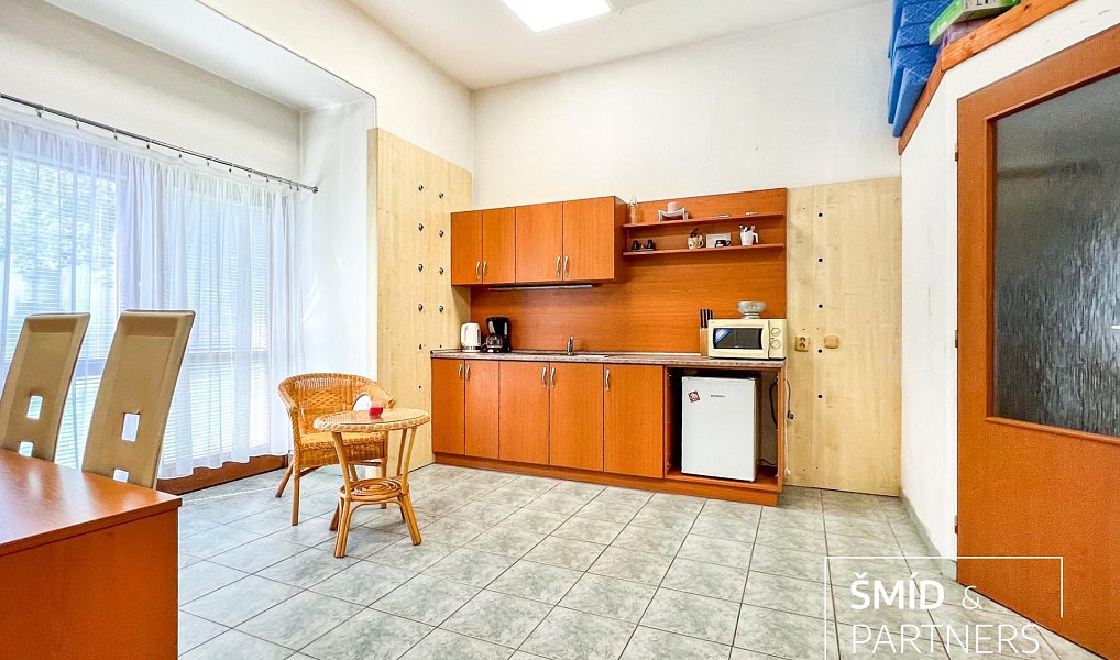 Pronájem obchodních prostor 89 m², Kutná Hora – náhled fotky 11