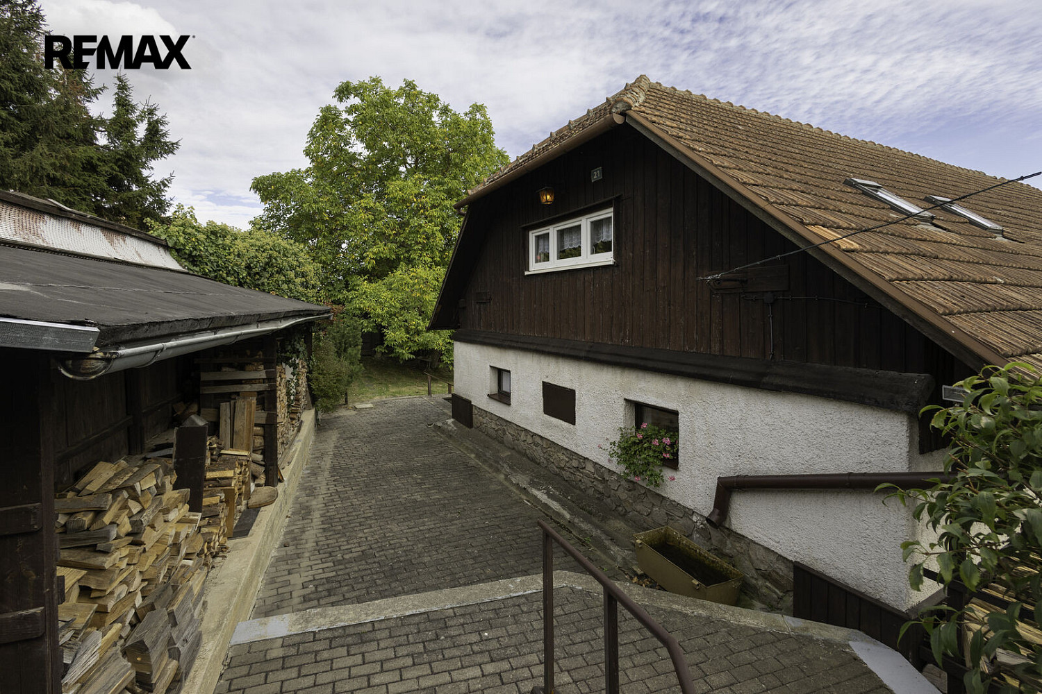 Prodej domu 200 m² s pozemkem 720 m² – fotografie 3