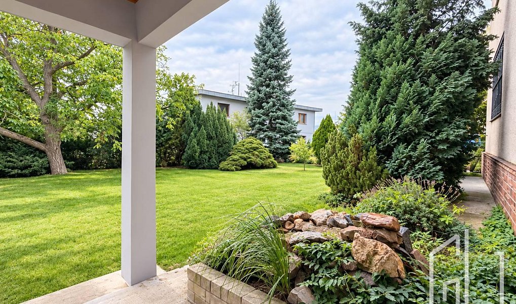 Pronájem bytu 2+kk 60 m², Praha – náhled fotky 3