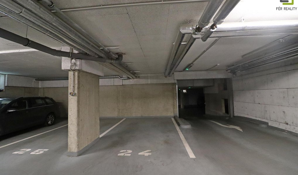 Prodej bytu 1+kk 66 m², Praha – náhled fotky 9