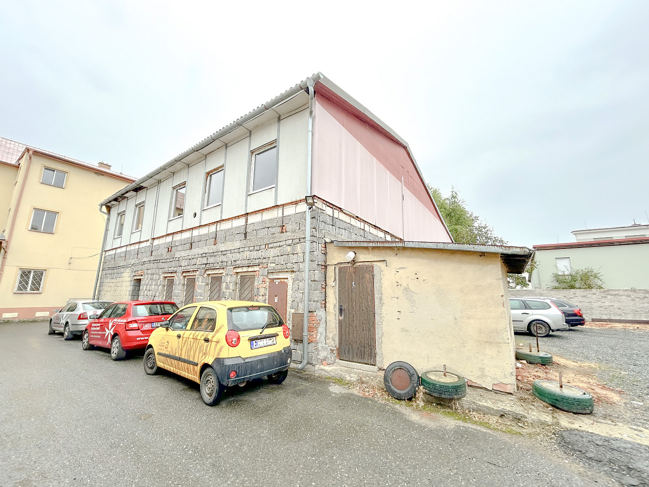 Pronájem obchodních prostor 310 m² – fotografie 3