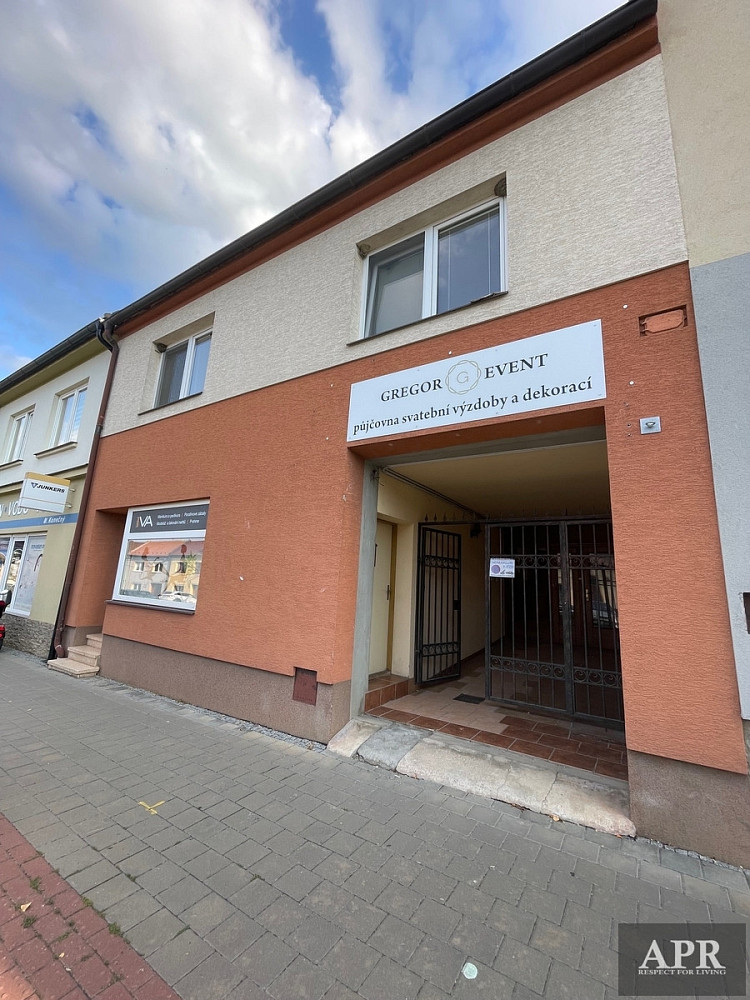 Pronájem obchodních prostor 200 m² — photo 4