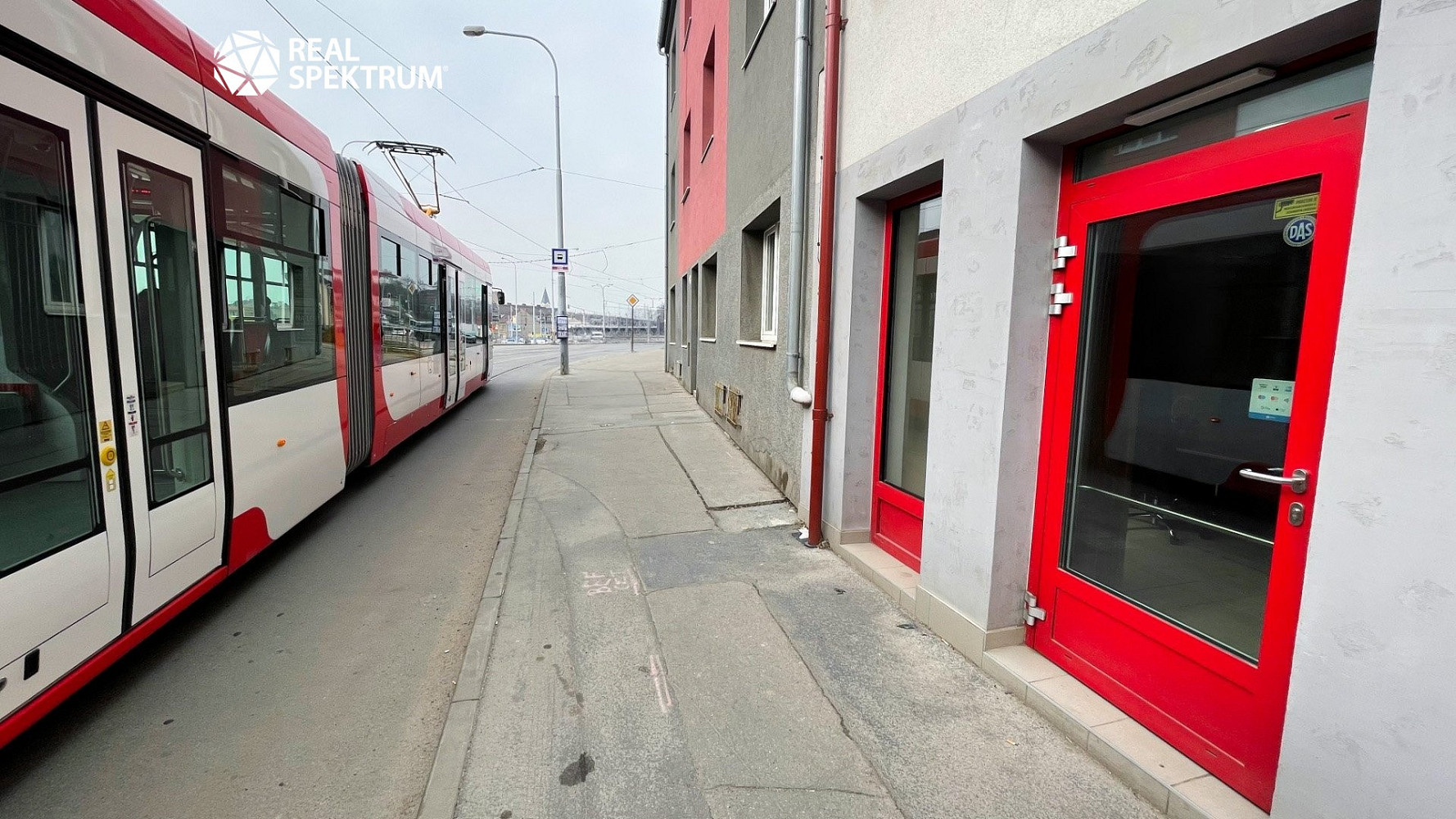 Pronájem kanceláře 24 m² – fotografie 4