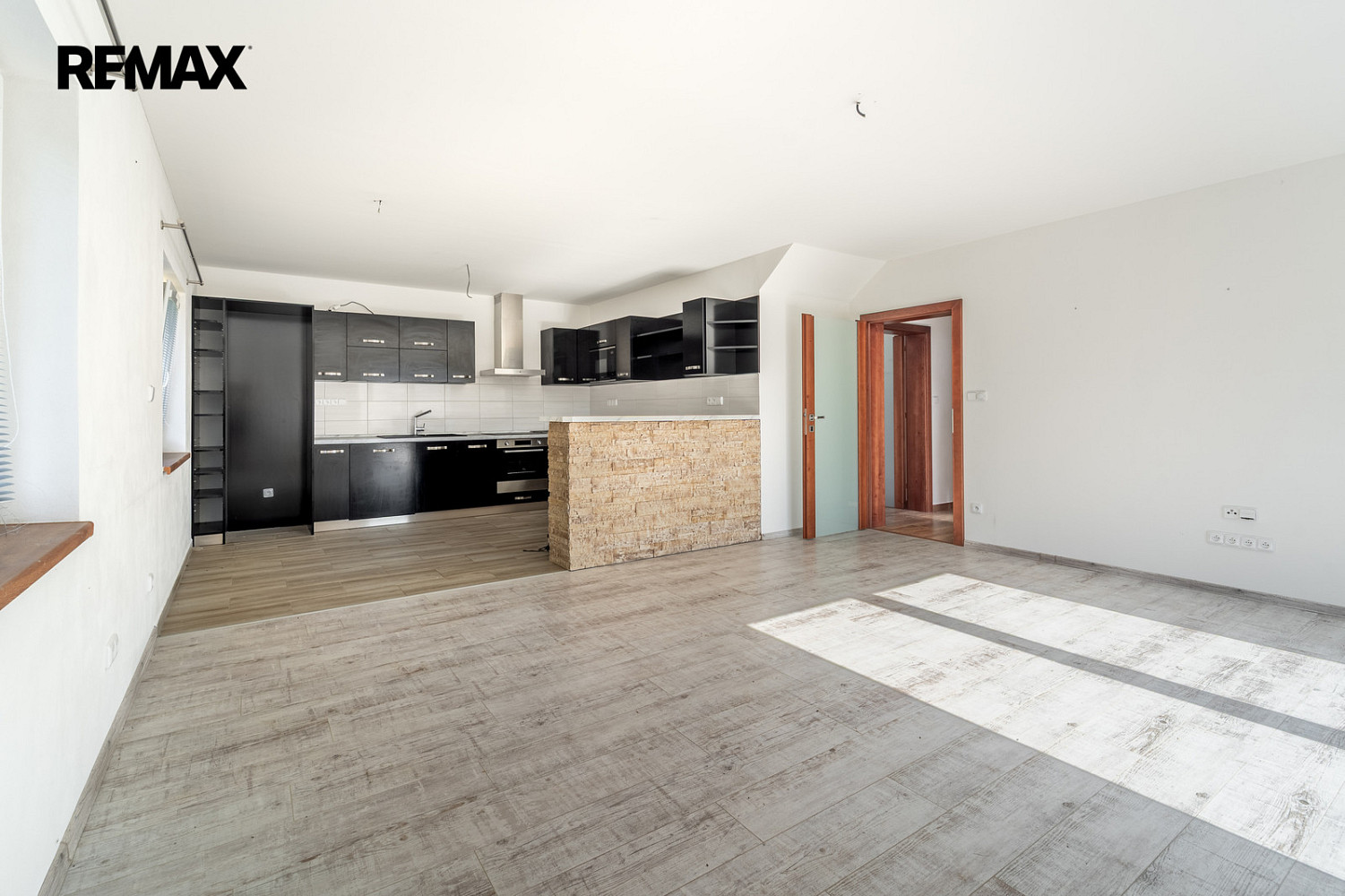 Prodej domu 220 m² s pozemkem 1 101 m²