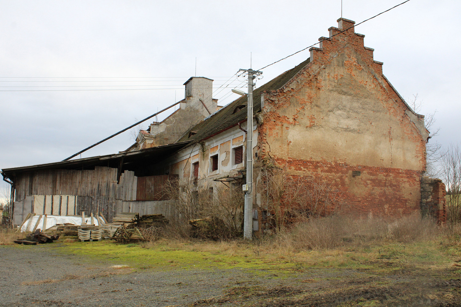 Ideální podíl 1/2 zemědělské stavby v k. ú. radkovice u měčína, okres klatovy, opakovaná dražba — photo 2