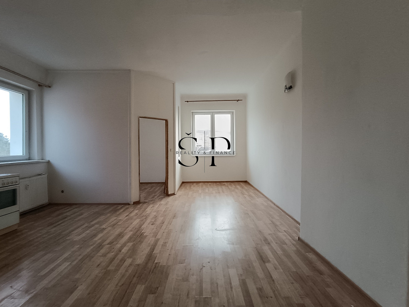 Pronájem bytu 2+kk 55 m² – fotografie 2