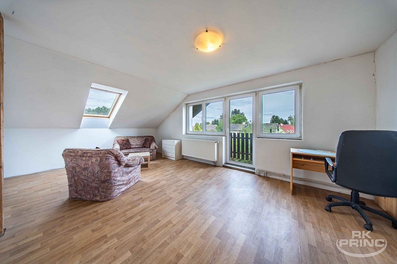 Prodej domu 180 m² s pozemkem 748 m² — photo 2