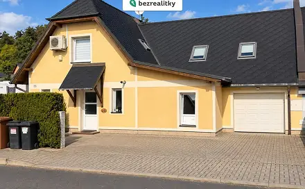 Prodej domu 200 m² s pozemkem 500 m², Komorní Dvůr, Cheb - Skalka