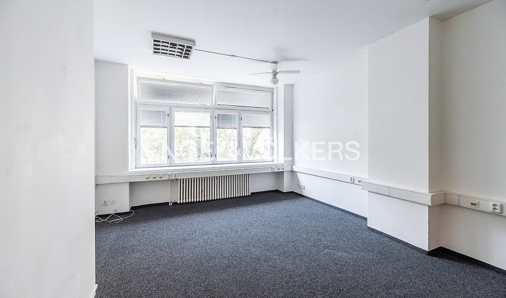 Pronájem kanceláře 24 m², Praha – náhled fotky 2
