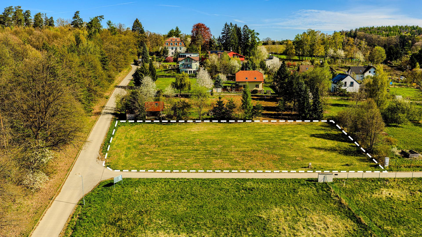 Prodej stavebního pozemku 1 956 m²
