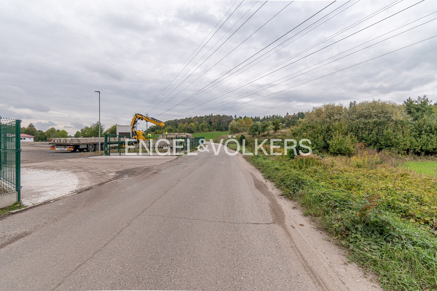Pronájem komerčního pozemku 4 050 m² – fotografie 5