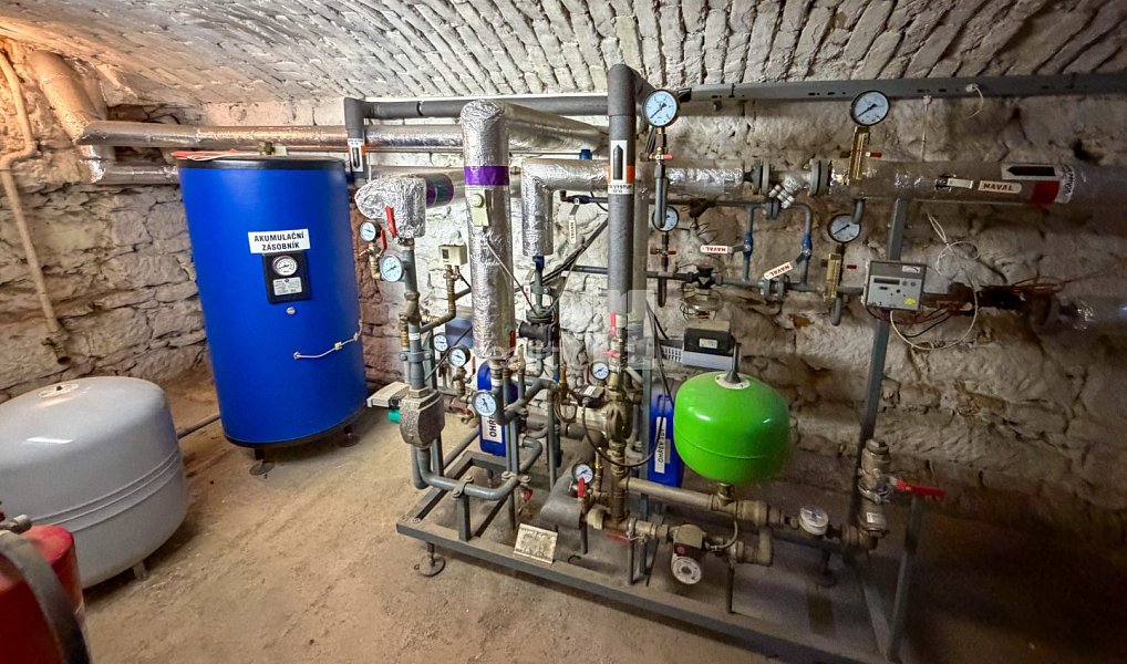 Prodej domu 200 m² s pozemkem 70 m², Plzeň – náhled fotky 22