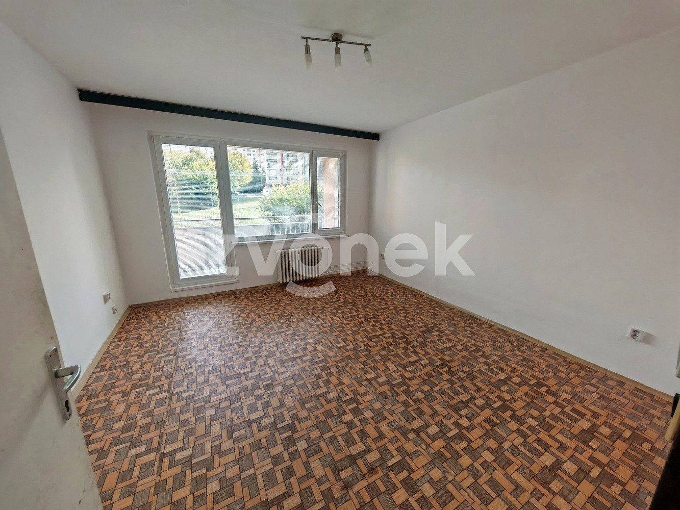 Pronájem bytu 2+1 68 m² – fotografie 3